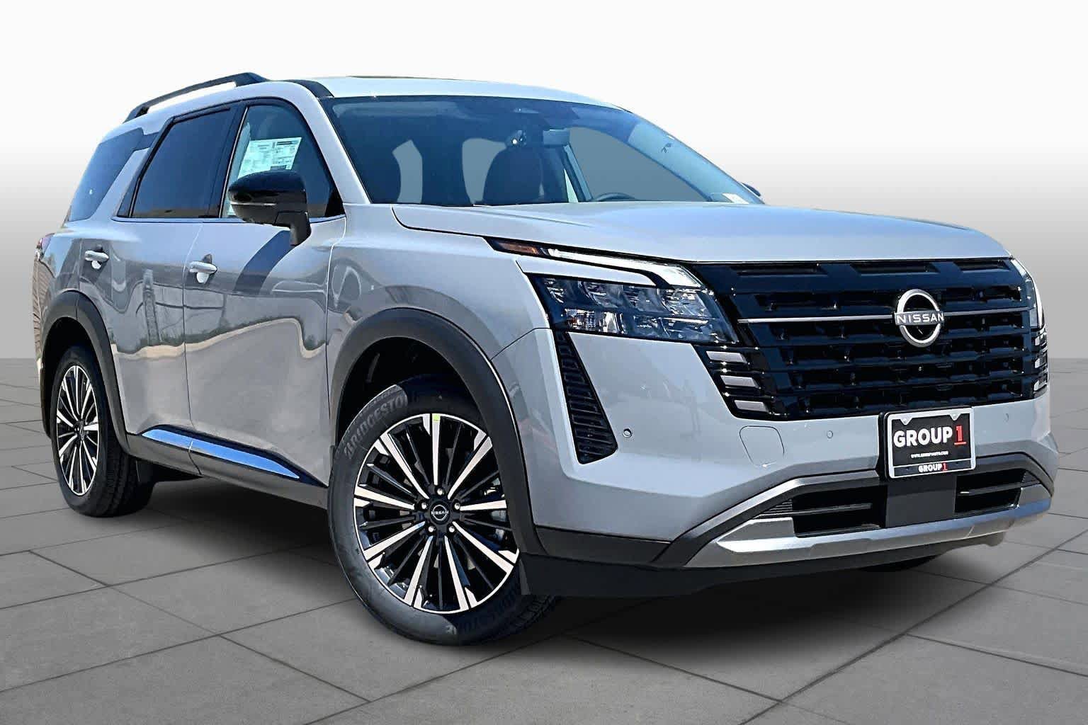 New 2026 Nissan Pathfinder Platinum image 2