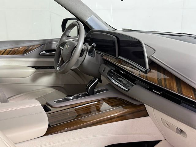 Used 2024 Cadillac Escalade Sport Platinum AWD/4WD image 36