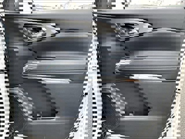 New 2026 Chevrolet Traverse LT w/ Driver Confidence Package image 30