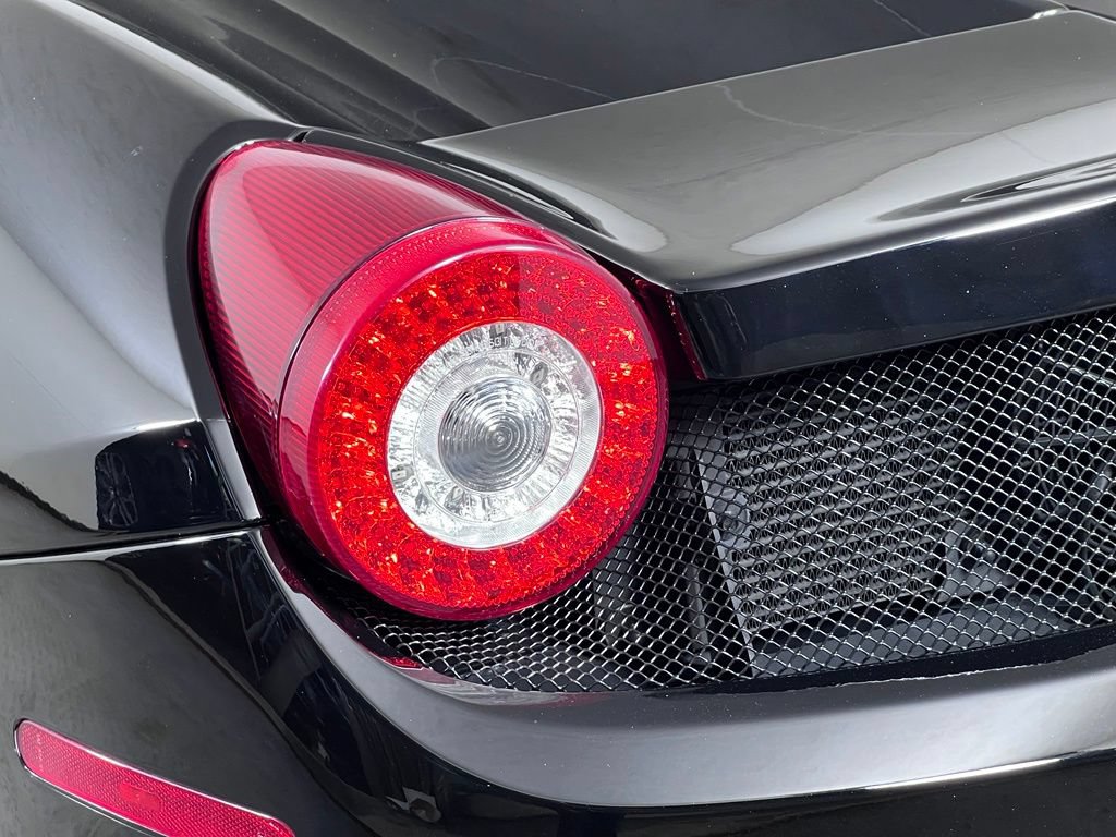Used 2013 Ferrari 458 Italia Coupe RWD image 16