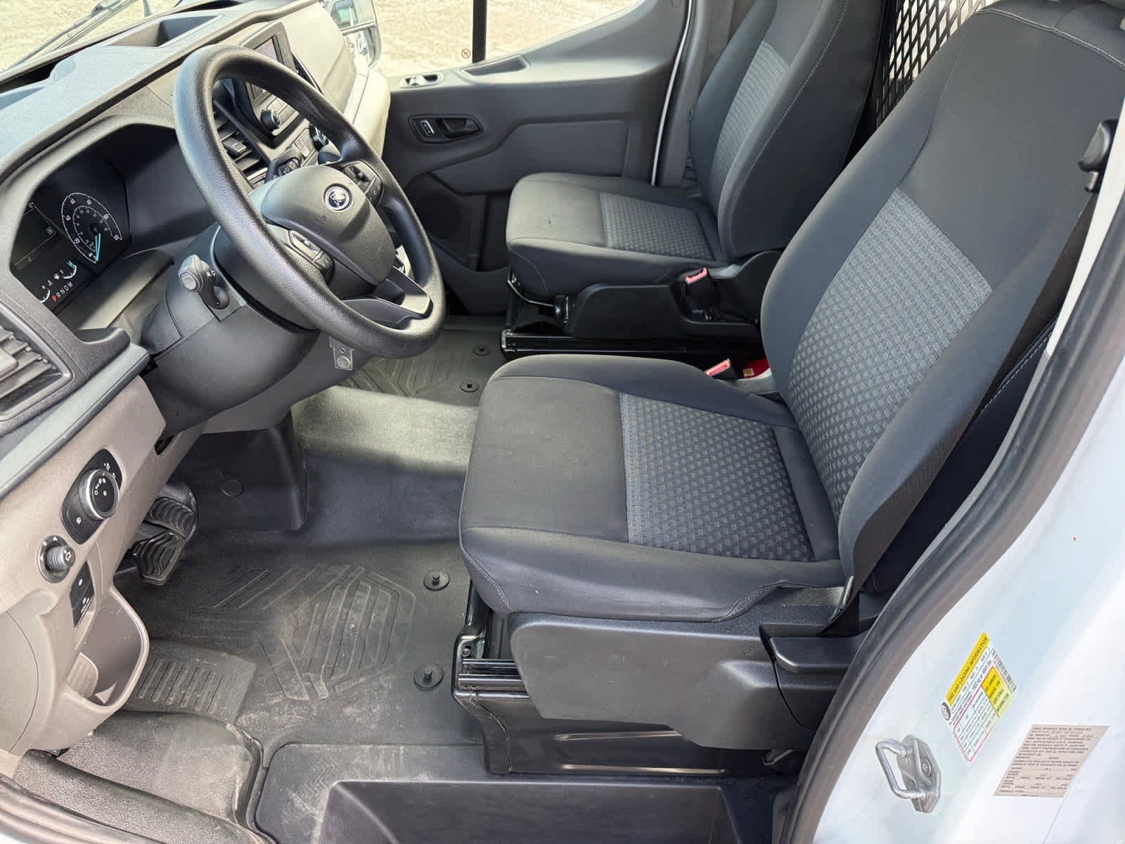 Used 2024 Ford Transit 250 Low Roof w/ Exterior Upgrade Package image 10