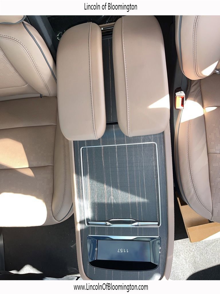 New 2025 Lincoln Navigator L Black Label image 29