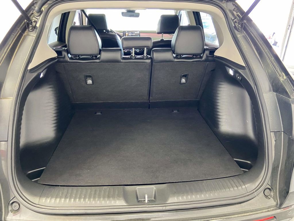 Used 2023 Honda HR-V EX-L image 10