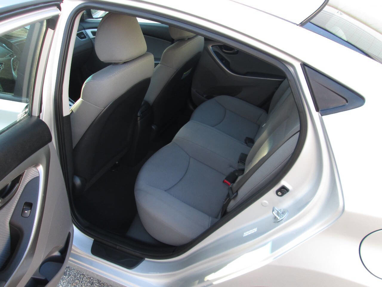 Used 2011 Hyundai Elantra GLS w/ Preferred Equipment Pkg 3 image 16