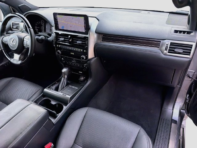 Used 2023 Lexus GX 460 Premium w/ Premium Package AWD/4WD image 13