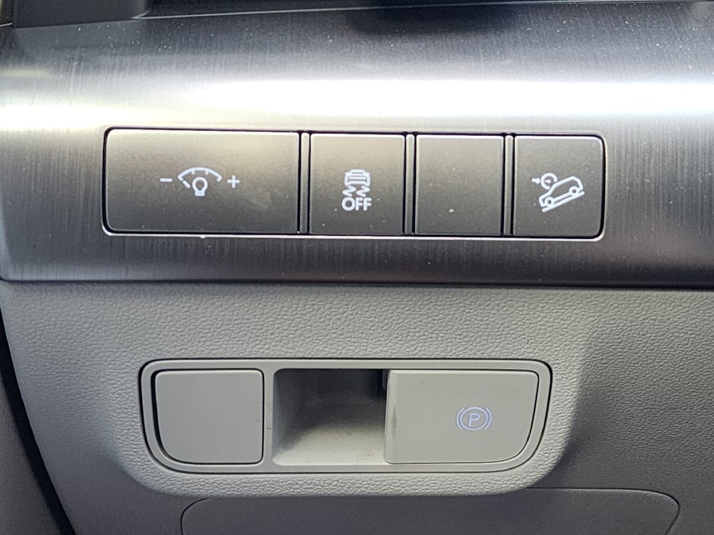 Used 2026 Hyundai Kona SEL Sport FWD image 30