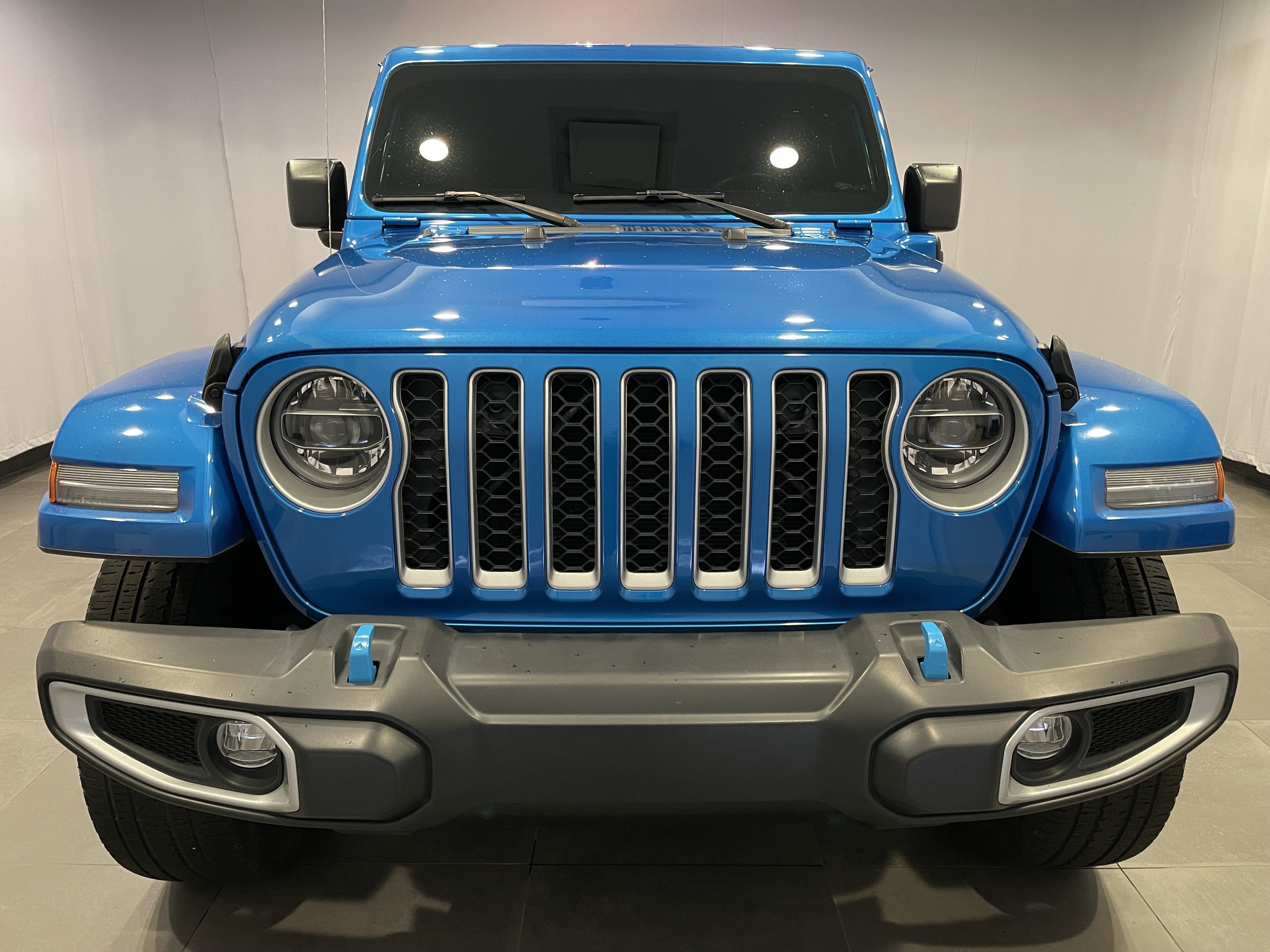 Used 2022 Jeep Wrangler Unlimited Sahara w/ Cold Weather Group AWD/4WD video 2