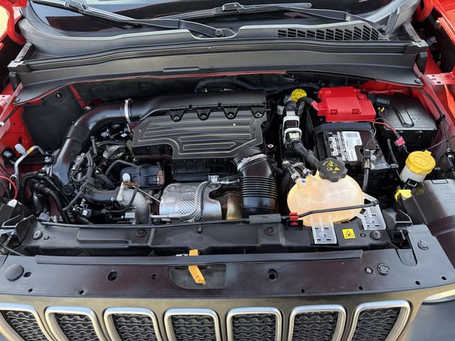 Used 2023 Jeep Renegade Latitude AWD/4WD image 25