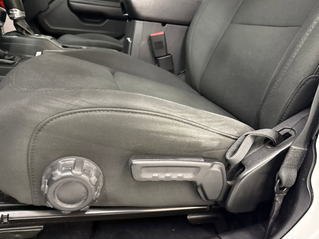 Used 2020 Jeep Wrangler Unlimited Sport image 15