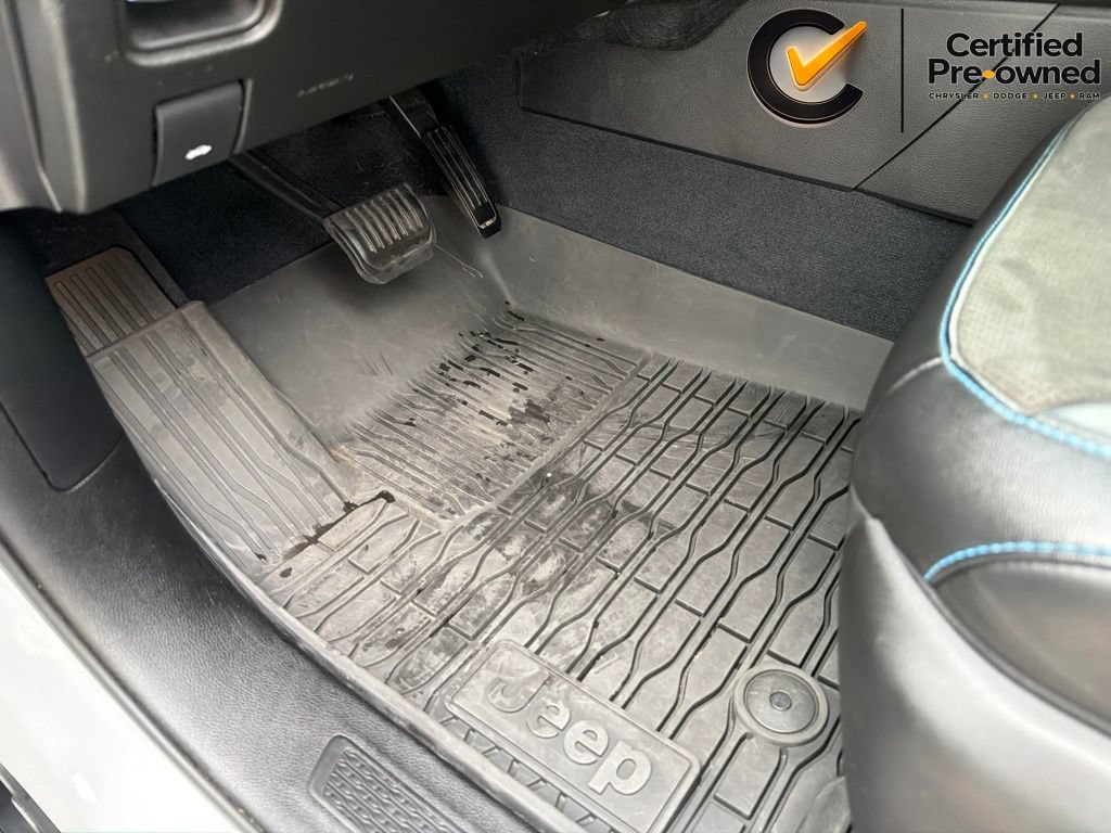 Certified 2022 Jeep Grand Cherokee Trailhawk w/ Advanced Protech Group II AWD/4WD image 56