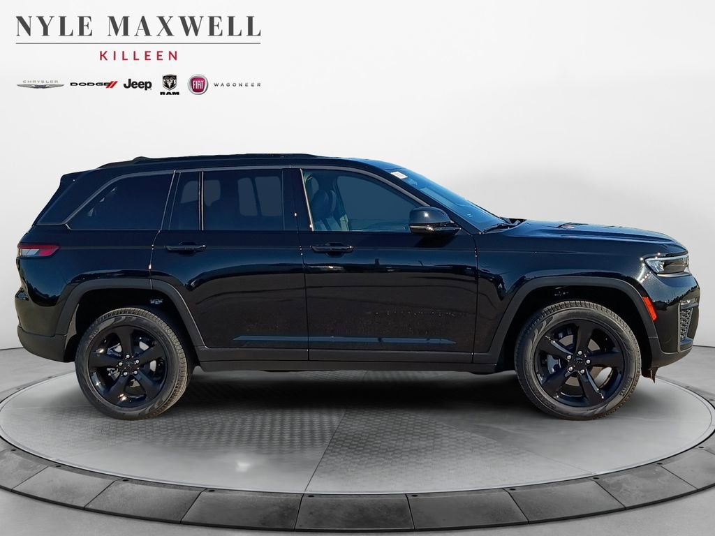 New 2026 Jeep Grand Cherokee Limited AWD/4WD image 17
