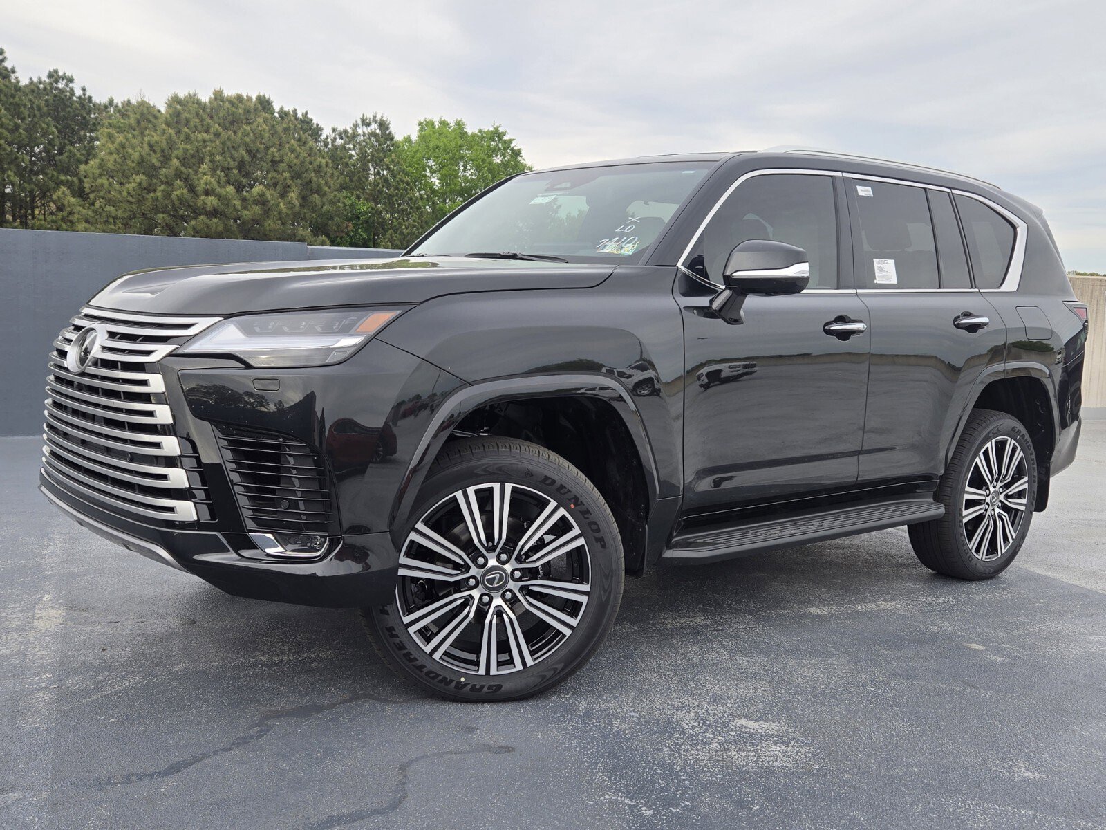 New 2026 Lexus LX 600 4WD w/ Luxury Package image 1