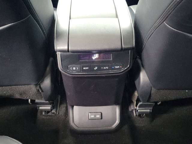 Used 2024 Toyota Highlander LE image 15