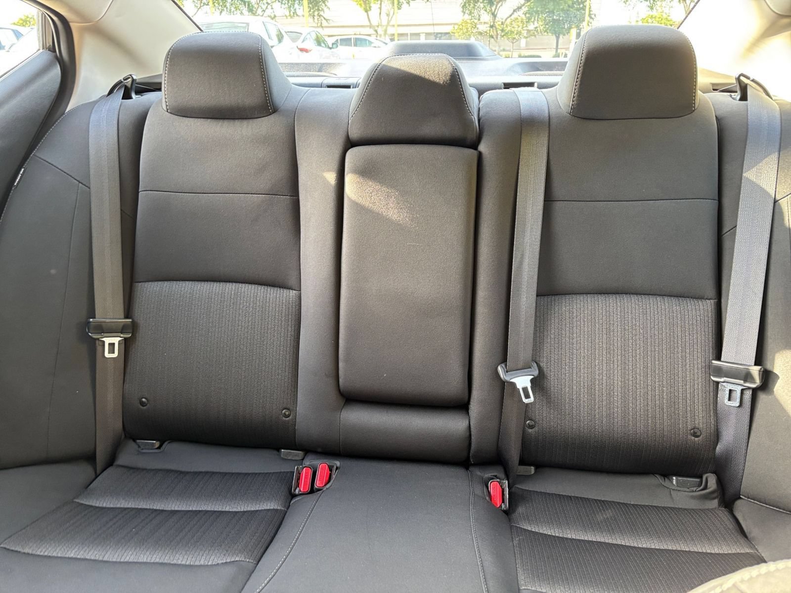 Used 2025 Nissan Altima 2.5 SV FWD image 37