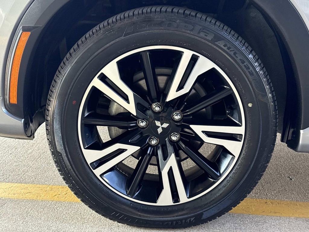 Used 2024 Mitsubishi Eclipse Cross SEL image 12