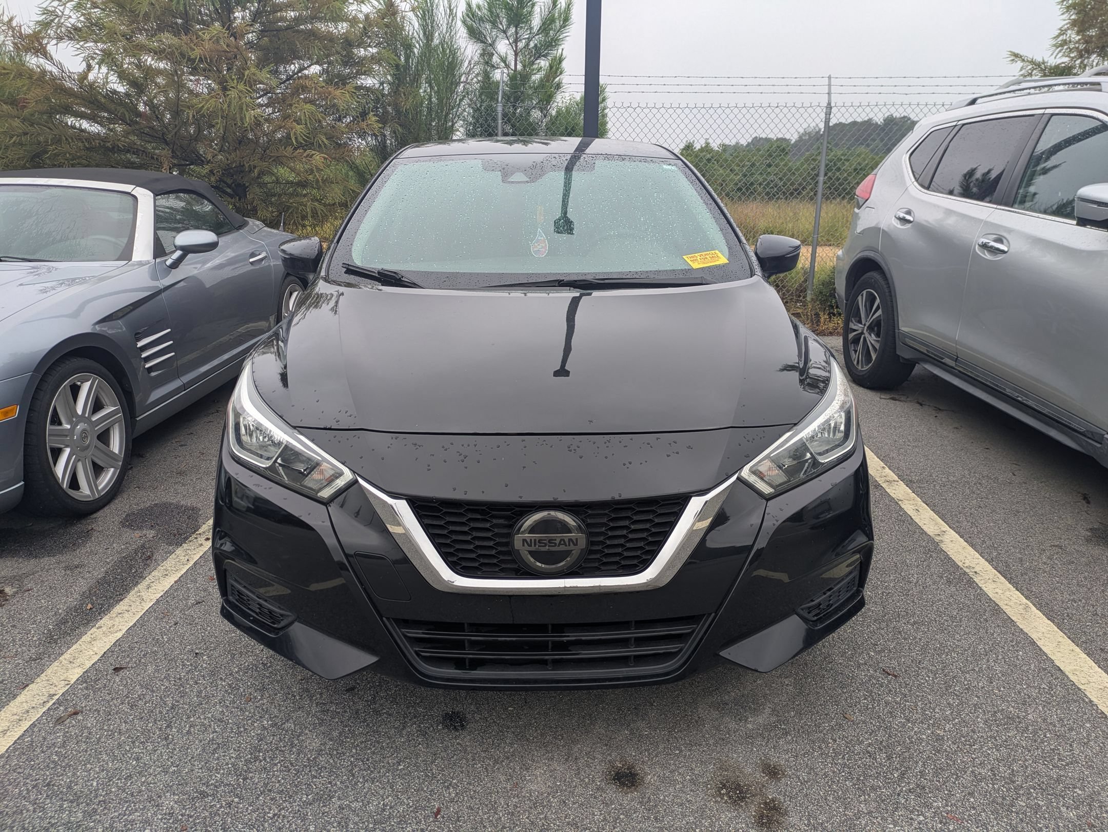 Used 2020 Nissan Versa SV w/ Trunk Package FWD image 6