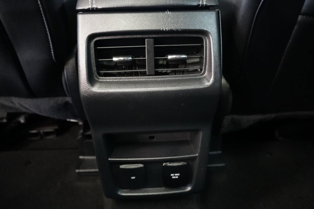 Used 2019 Ford Edge Titanium w/ Cold Weather Package AWD/4WD image 30