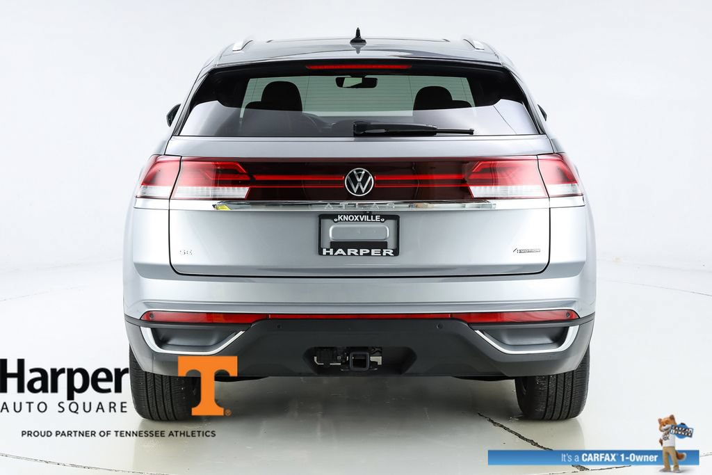 Used 2025 Volkswagen Atlas Cross Sport SE w/ Panoramic Sunroof Package AWD/4WD image 8