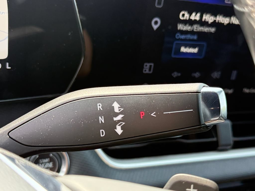 Used 2025 Chevrolet Equinox LT FWD image 32