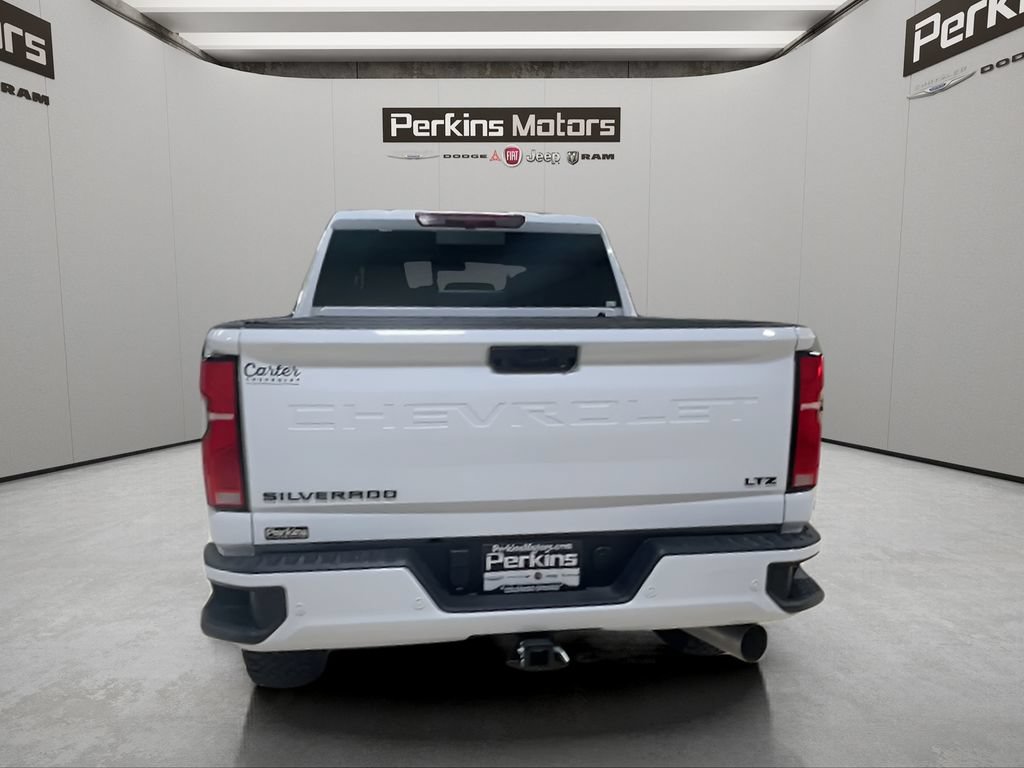 Used 2024 Chevrolet Silverado 2500 LTZ w/ LTZ Plus Package AWD/4WD image 4