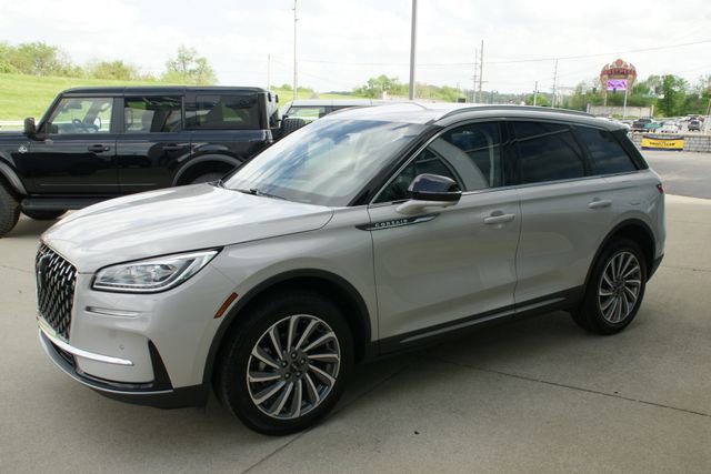 Used 2024 Lincoln Corsair Reserve w/ Equipment Group 201A FWD image 5