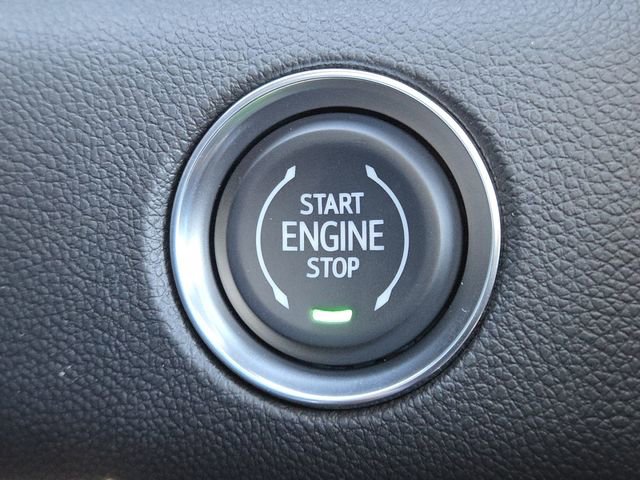 New 2026 GMC Acadia Denali w/ Super Cruise Package image 37