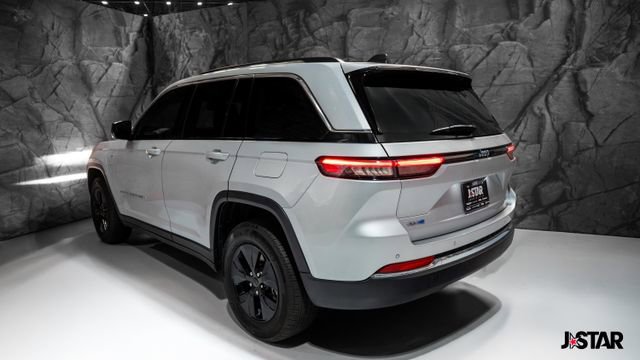 Used 2024 Jeep Grand Cherokee Limited 4xe image 18