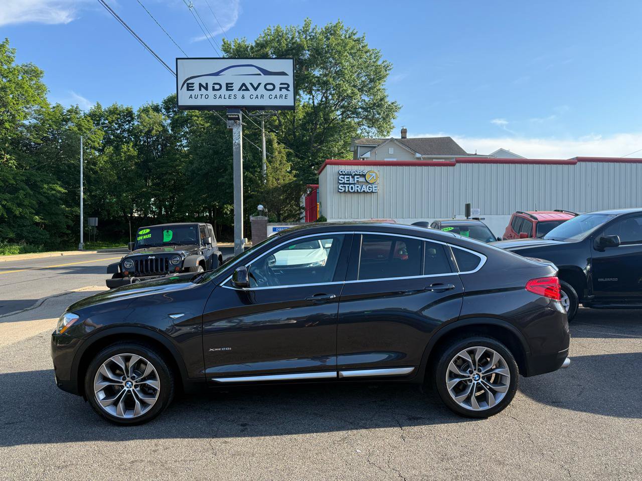 Used 2018 BMW X4 xDrive28i AWD/4WD image 4