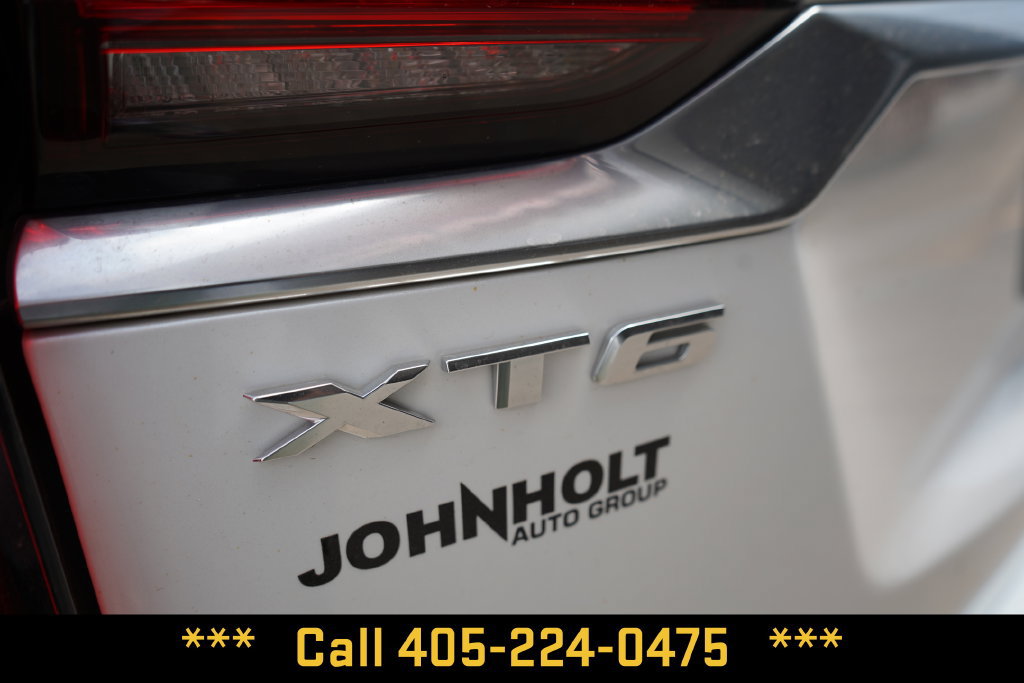 Used 2024 Cadillac XT6 Luxury w/ LPO, Floor Liner Package AWD/4WD image 6