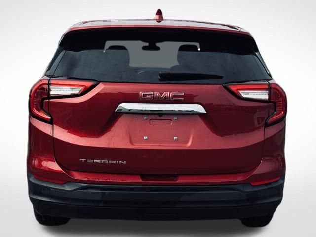 Used 2024 GMC Terrain SLE image 7