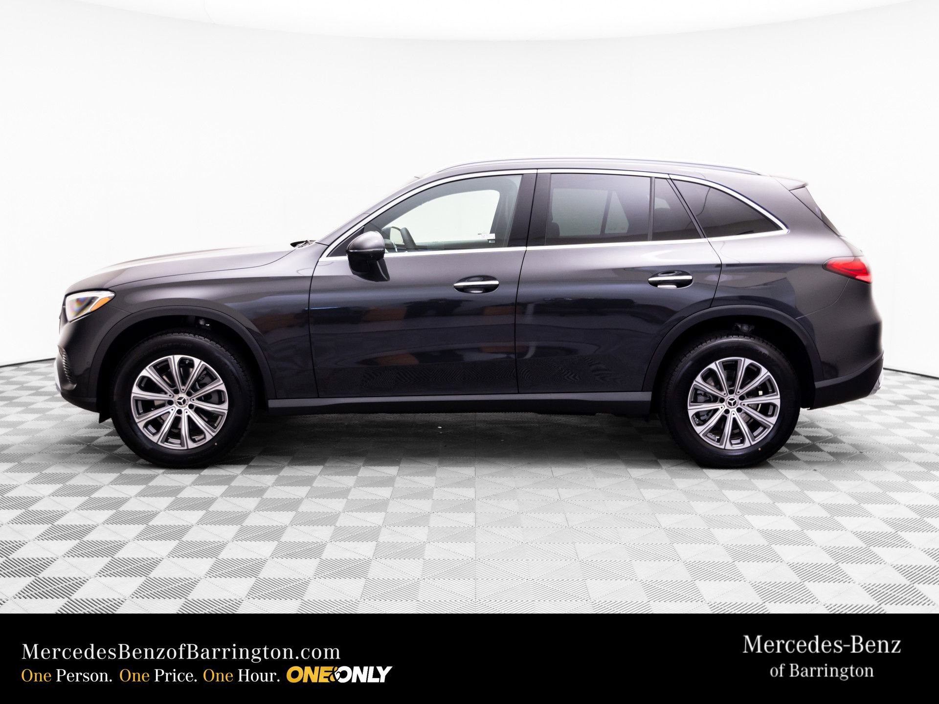New 2026 Mercedes-Benz GLC 300 4MATIC image 2