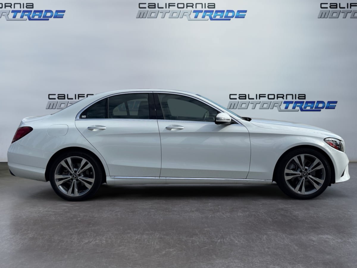 Used 2019 Mercedes-Benz C 300 Sedan w/ Premium Package image 4