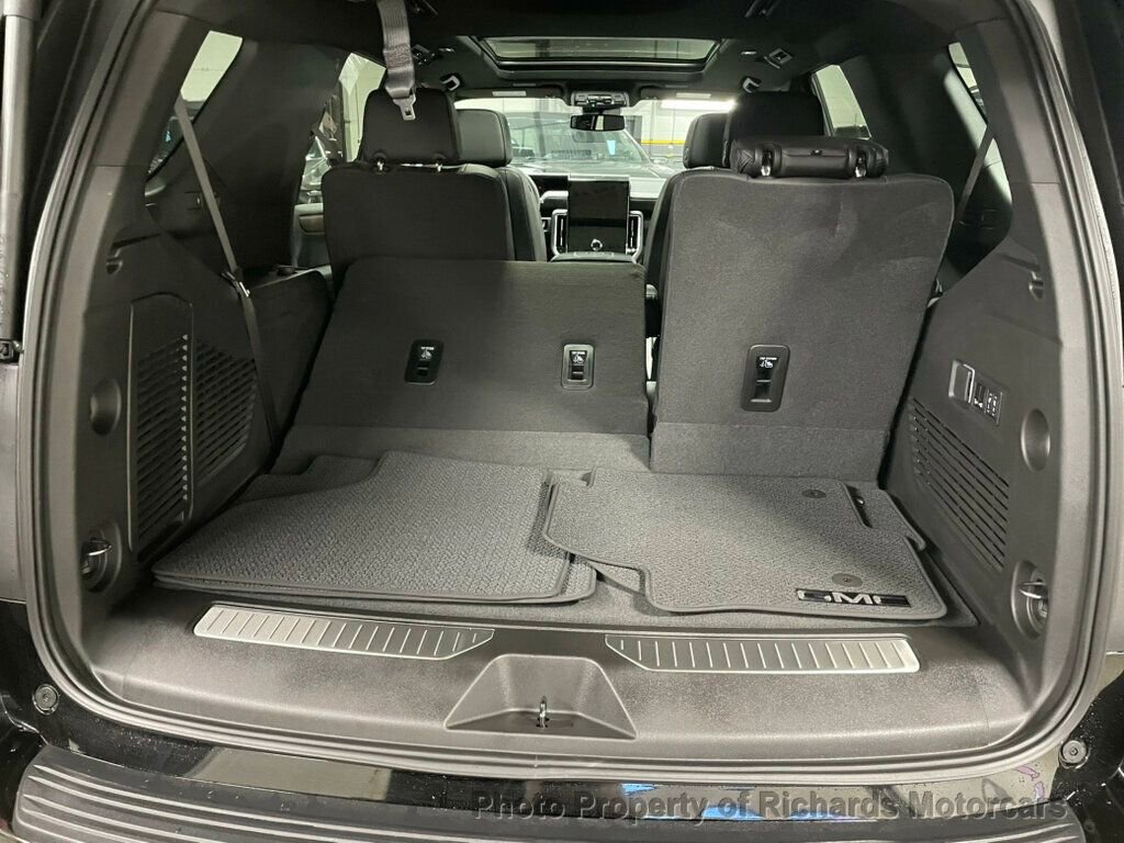 Used 2026 GMC Yukon Denali w/ Sun & Power Step Package image 22