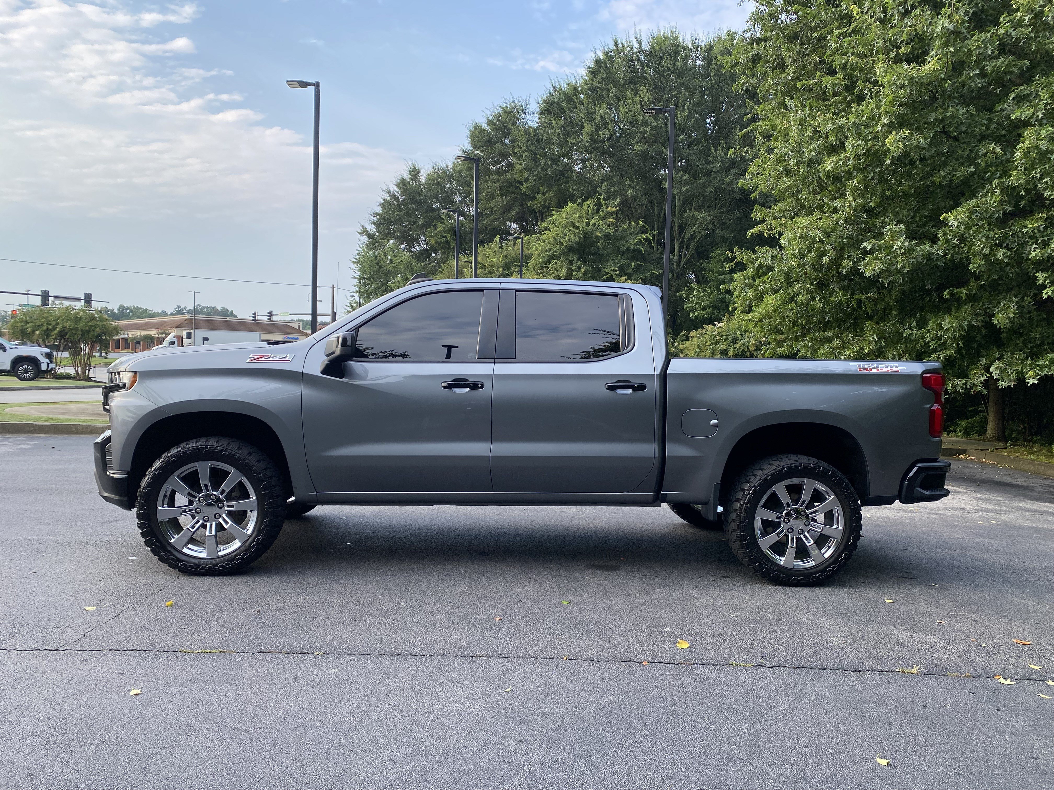 Used 2019 Chevrolet Silverado 1500 LT Trail Boss AWD/4WD image 6