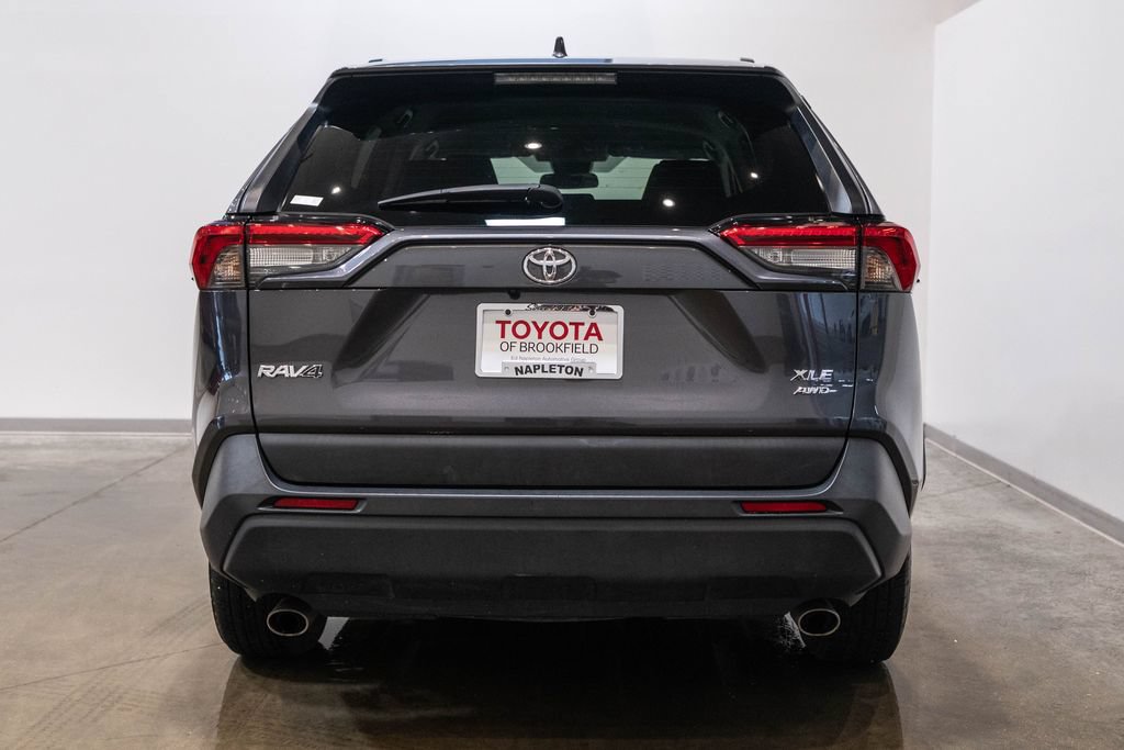 Used 2024 Toyota RAV4 XLE AWD/4WD image 8