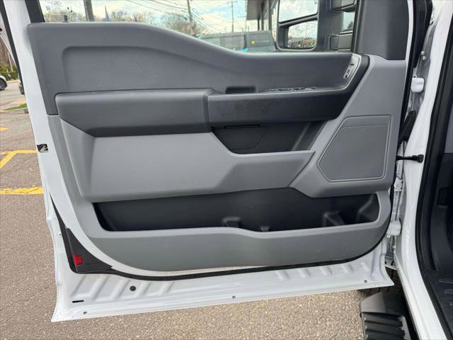 Used 2024 Ford F350 XL w/ Snow Plow Prep Package image 14