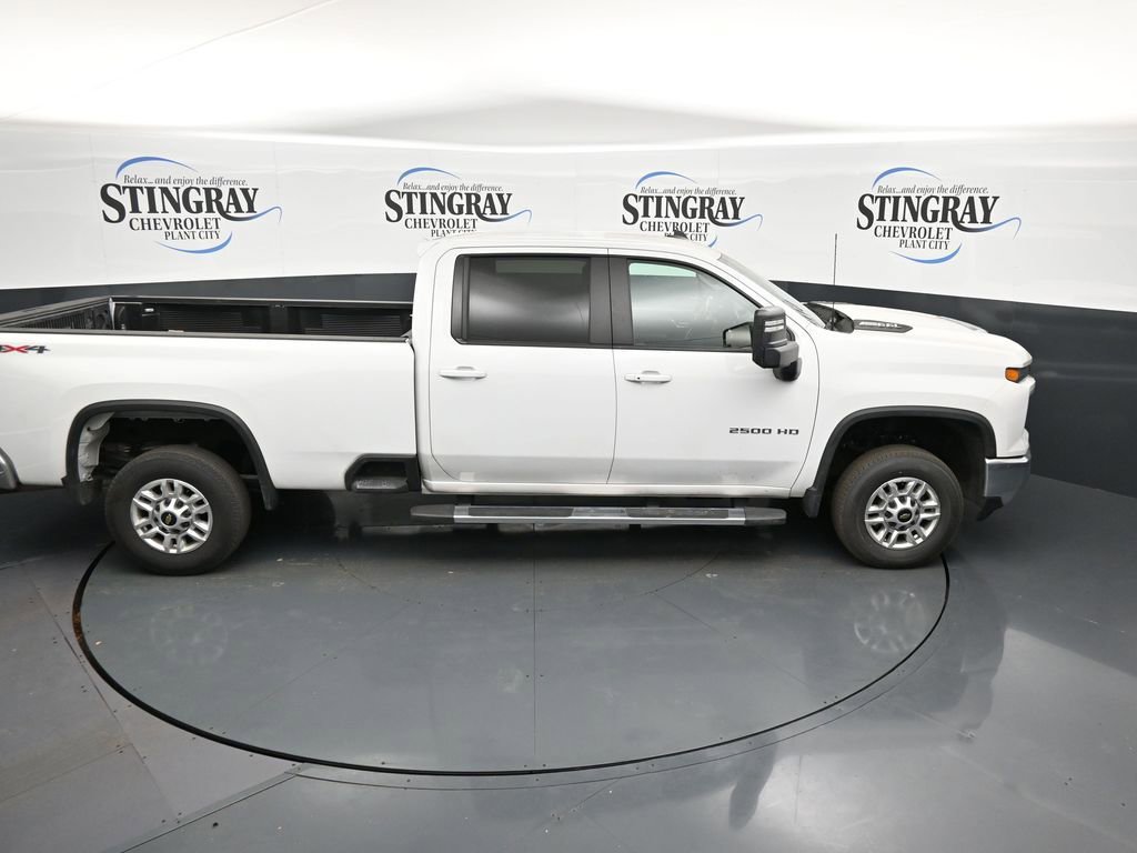 Used 2025 Chevrolet Silverado 2500 LT w/ Convenience Package AWD/4WD image 16