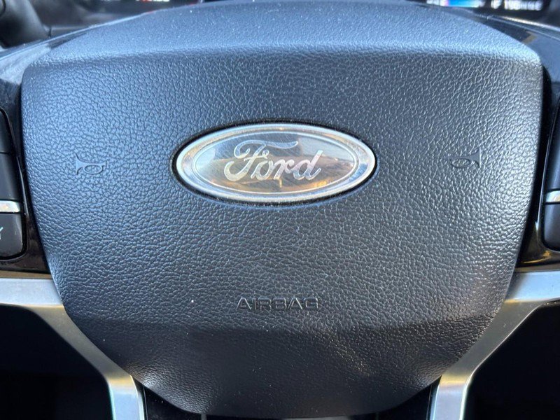 Used 2025 Ford Explorer Platinum w/ LUX Leather Package image 19