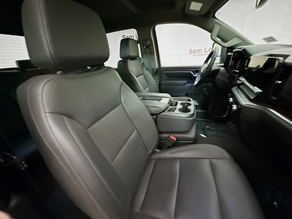 Used 2025 GMC Sierra 2500 SLT AWD/4WD image 30