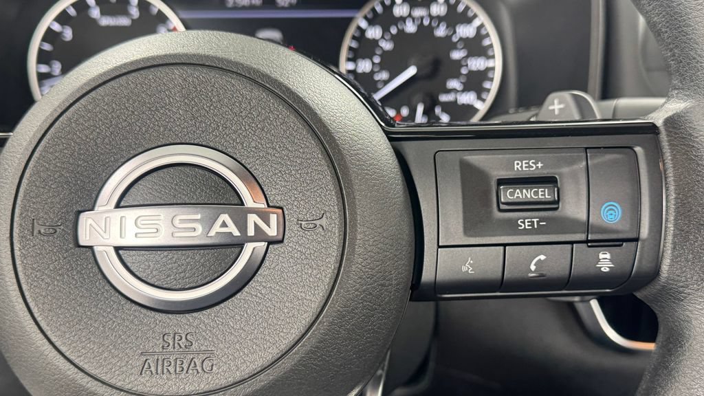 Used 2022 Nissan Rogue SV AWD/4WD image 22