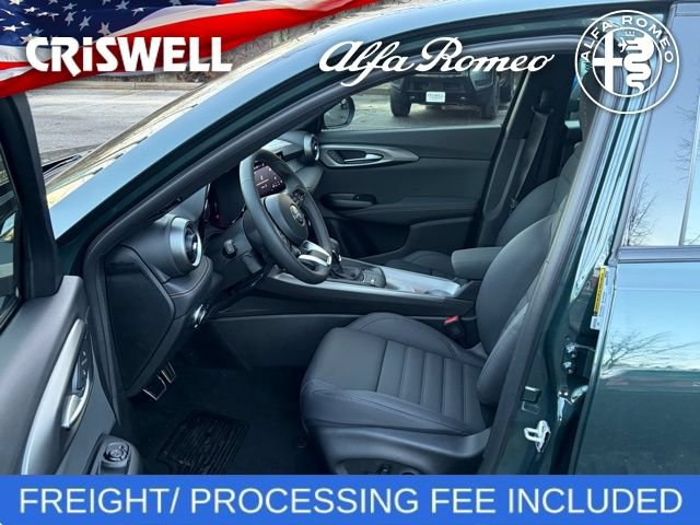 New 2026 Alfa Romeo Tonale w/ Black Premium Package AWD/4WD image 18
