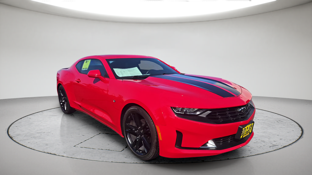Used 2019 Chevrolet Camaro LT RWD image 1