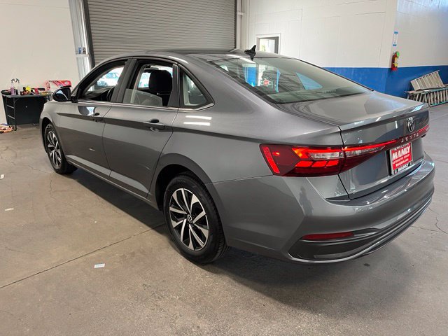 Used 2025 Volkswagen Jetta S FWD image 5