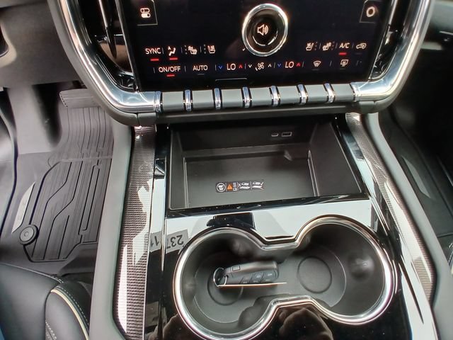 New 2026 GMC Yukon XL Elevation w/ Elevation Premium Package AWD/4WD image 40