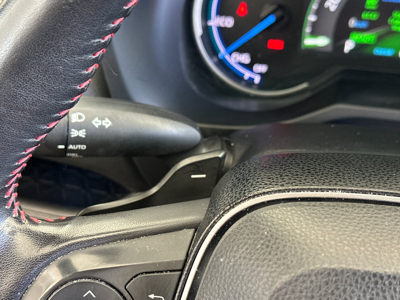 Used 2021 Toyota RAV4 XSE w/ Weather Package AWD/4WD image 28
