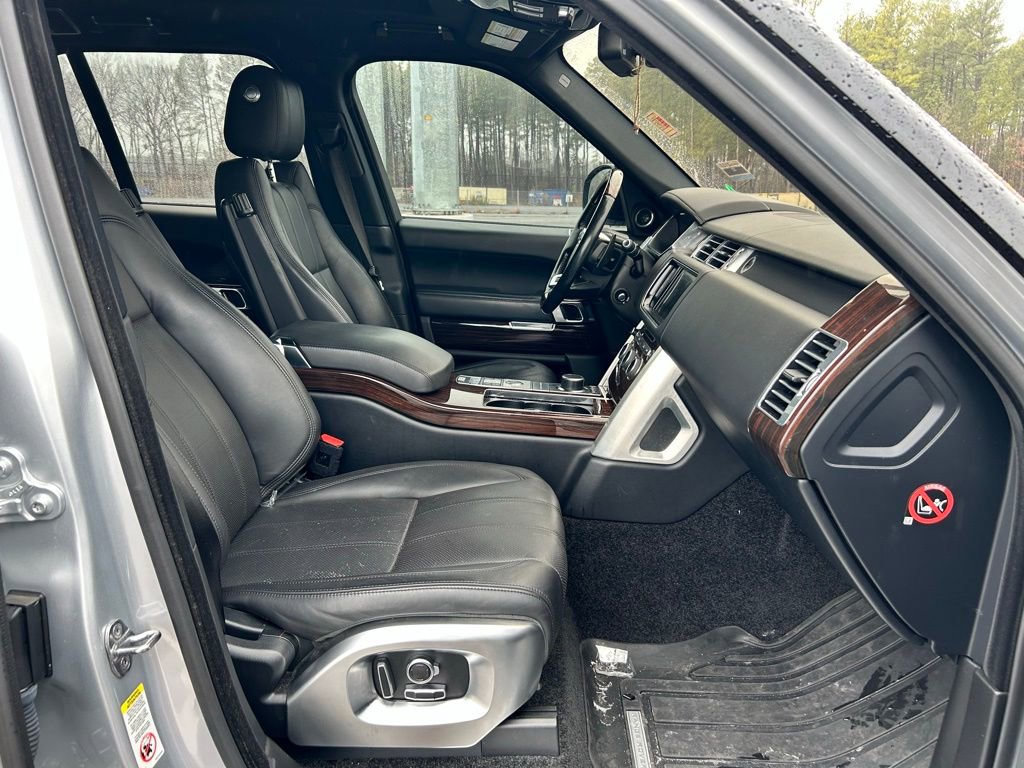 Used 2016 Land Rover Range Rover Supercharged image 13