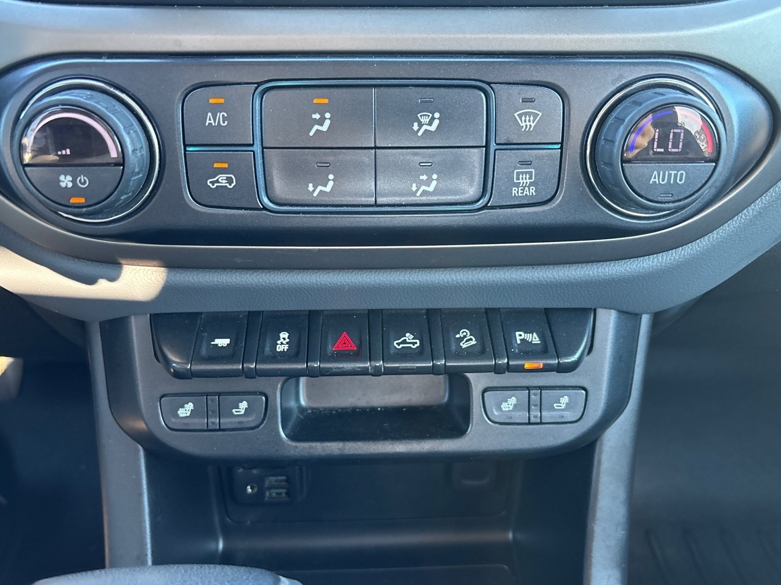 Used 2019 Chevrolet Colorado Z71 image 9