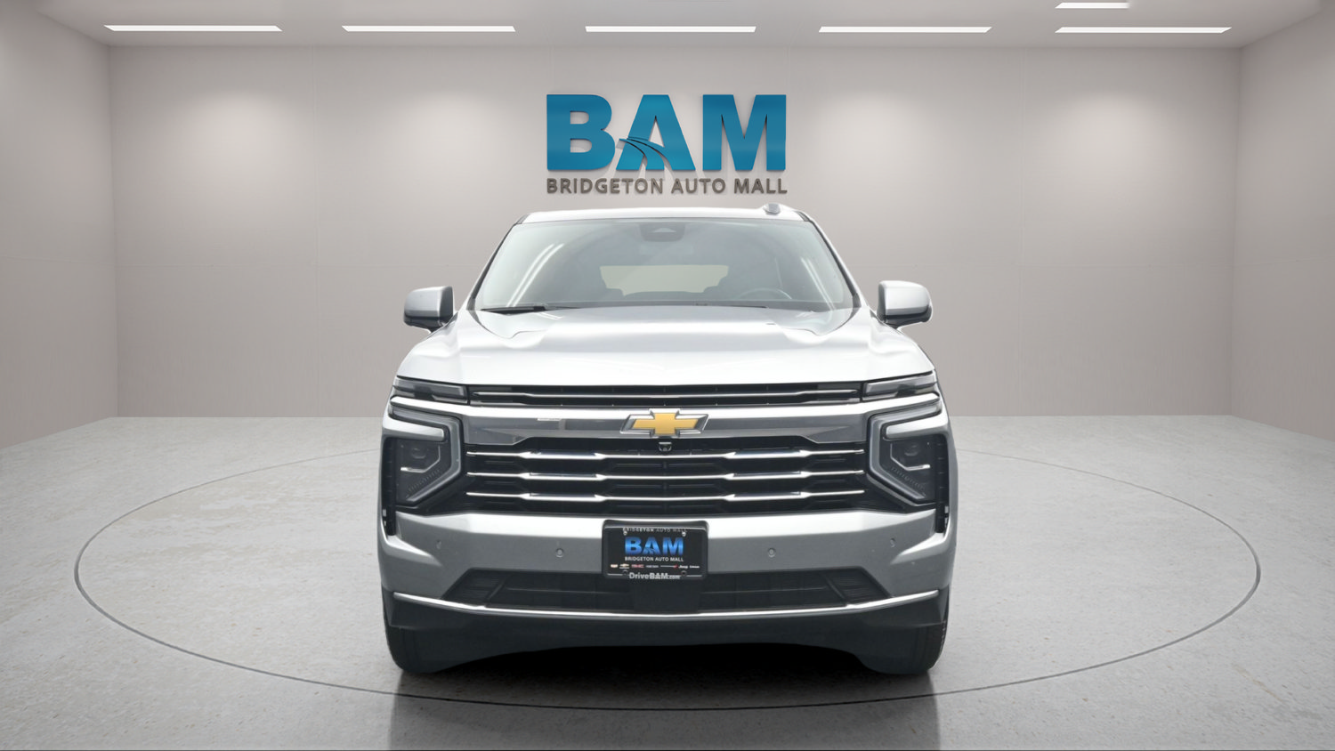 Used 2025 Chevrolet Tahoe LT AWD/4WD image 2