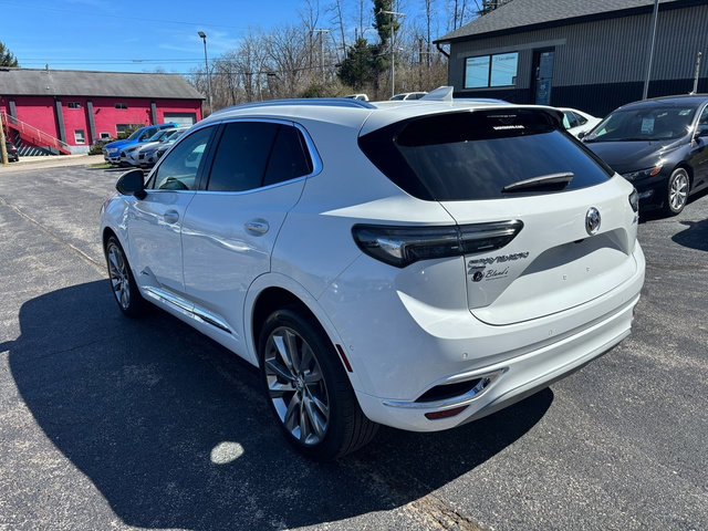 Used 2022 Buick Envision Avenir w/ Technology Package II image 9