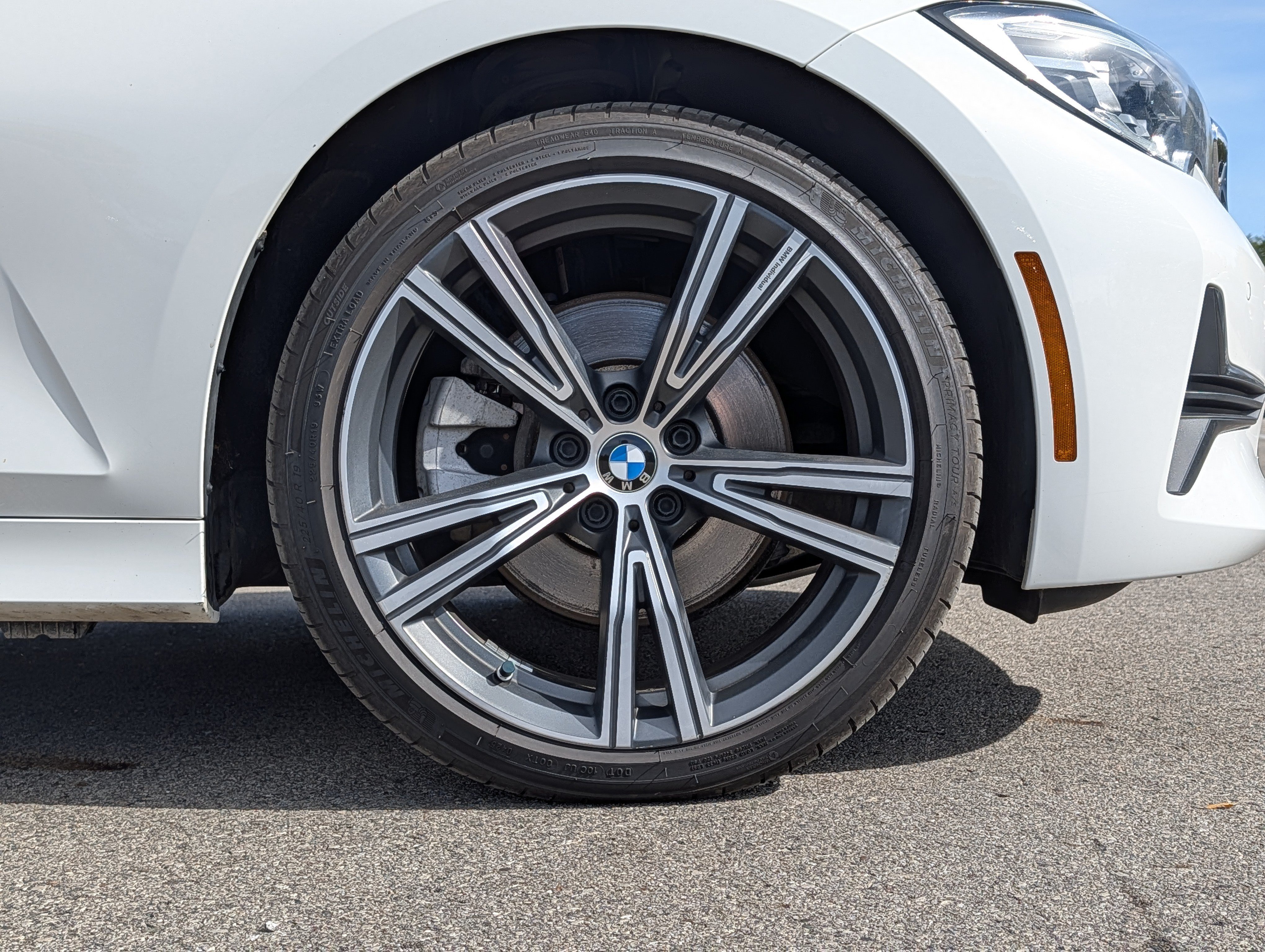 Used 2019 BMW 330i xDrive Sedan w/ Convenience Package AWD/4WD image 11